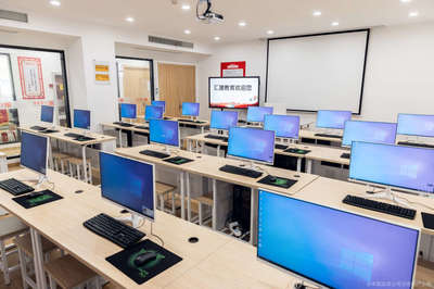 汇建教育咨询 引领教育信息咨询新航向，点亮学子未来之路